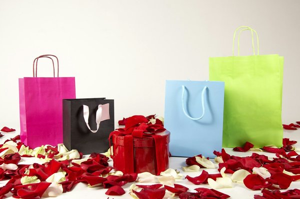 Pourquoi opter pour des sacs kraft personnalisés pour votre commerce ?